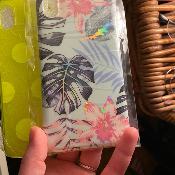 IPHONE XR cases (pack of 3) - Picture 2 of 2